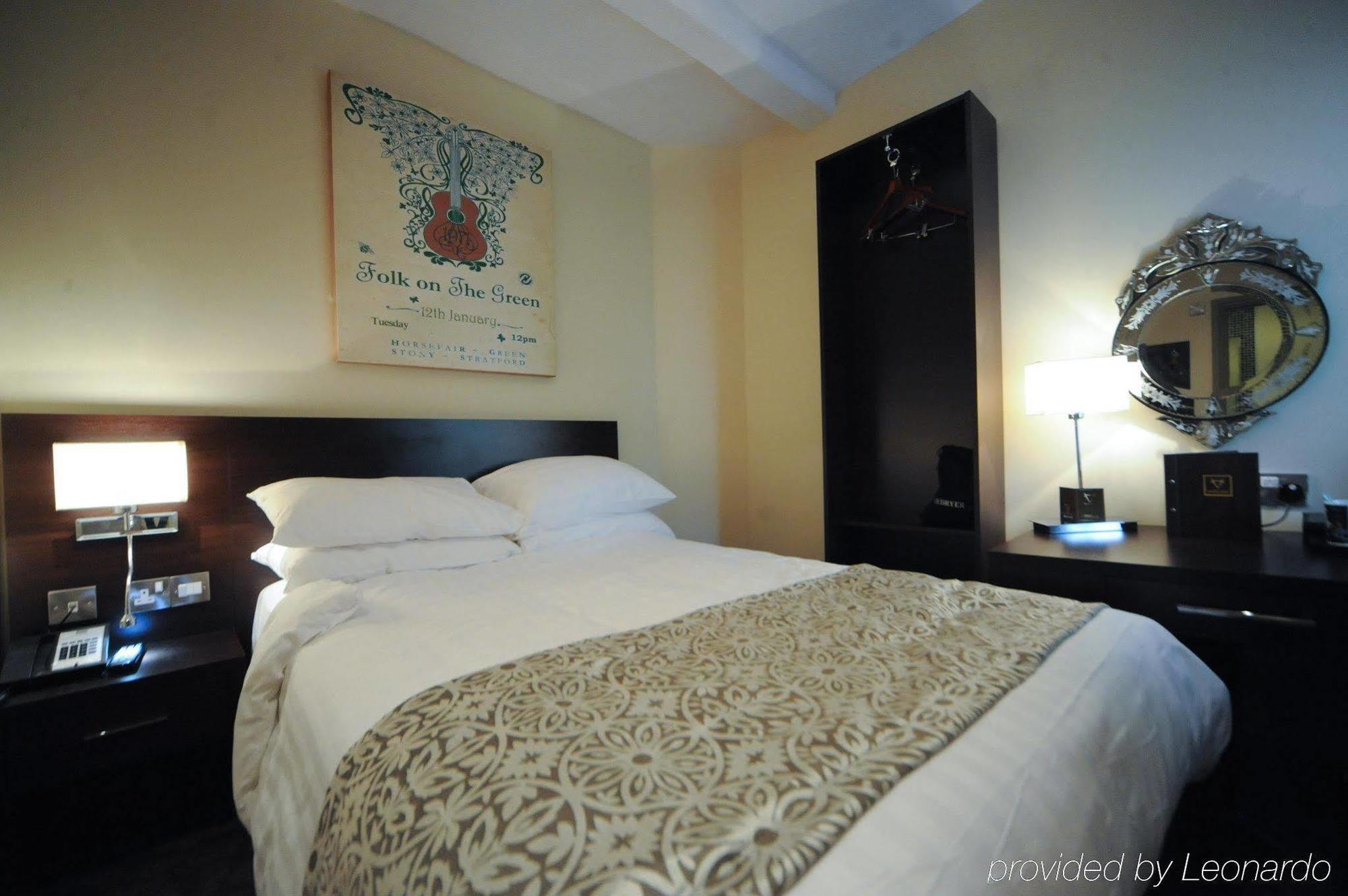 The Bull Hotel Stony Stratford Buitenkant foto